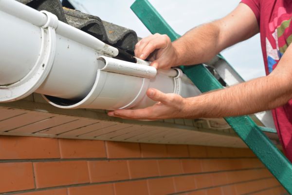 Large Gutter Repair in Bloomfield Hills