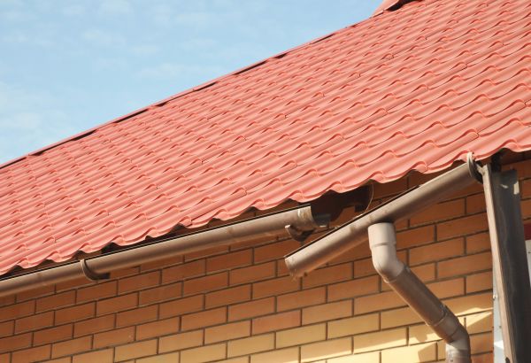 Loose Gutter Repair in Bloomfield Hills